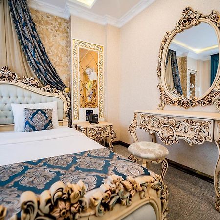 Hotel Aqua Freedom Тбилиси Екстериор снимка