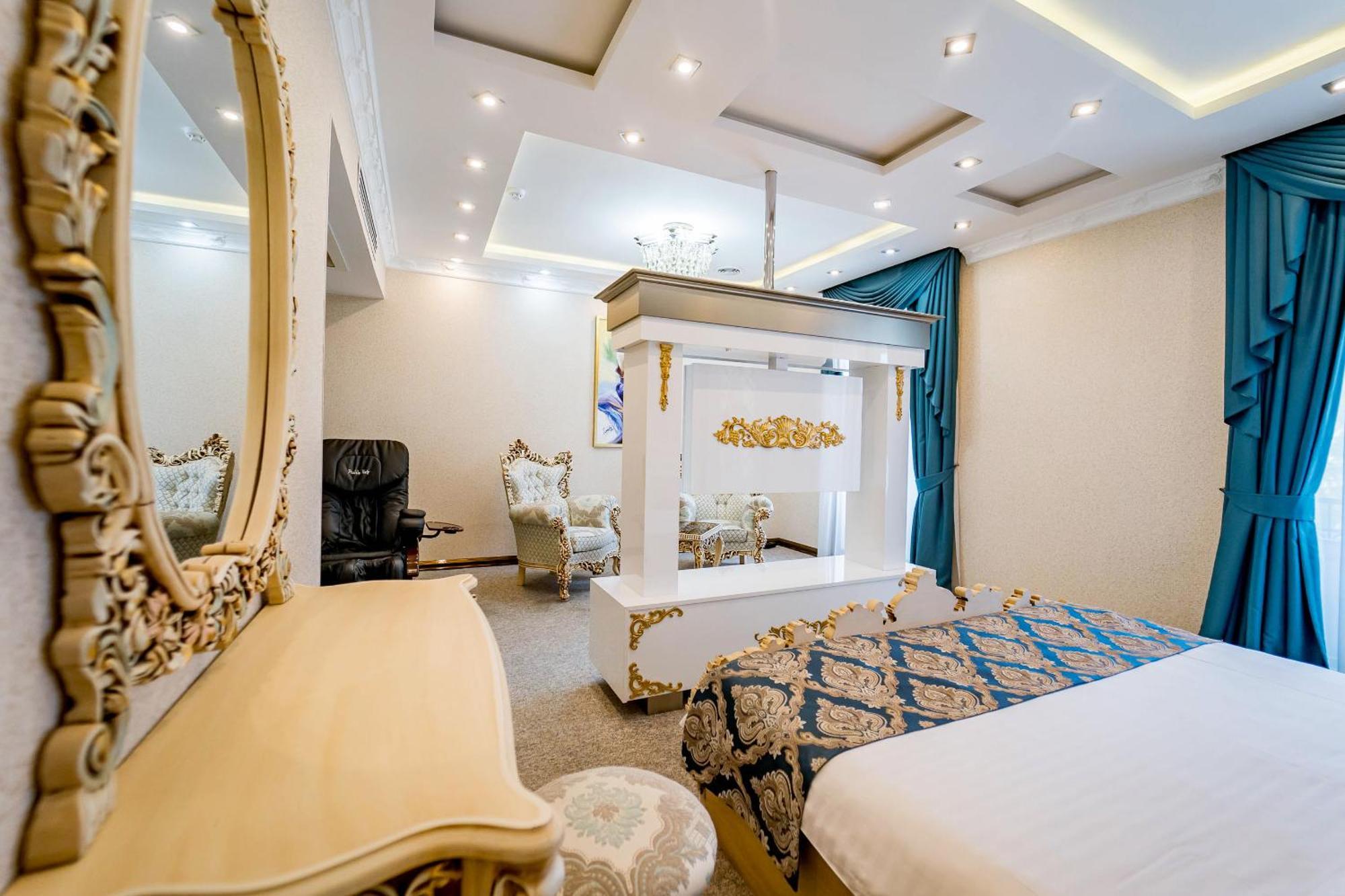 Hotel Aqua Freedom Тбилиси Екстериор снимка