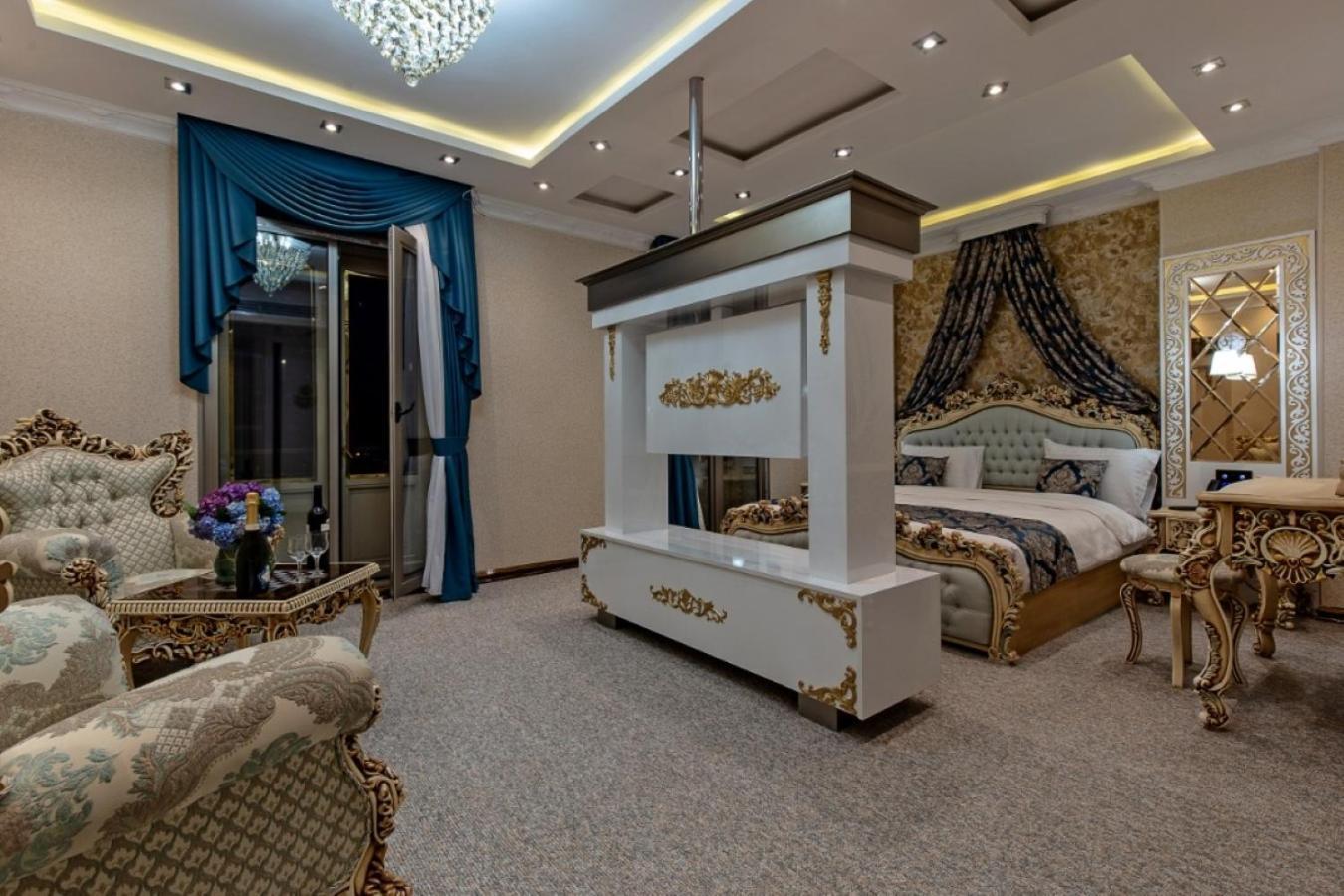 Hotel Aqua Freedom Тбилиси Екстериор снимка
