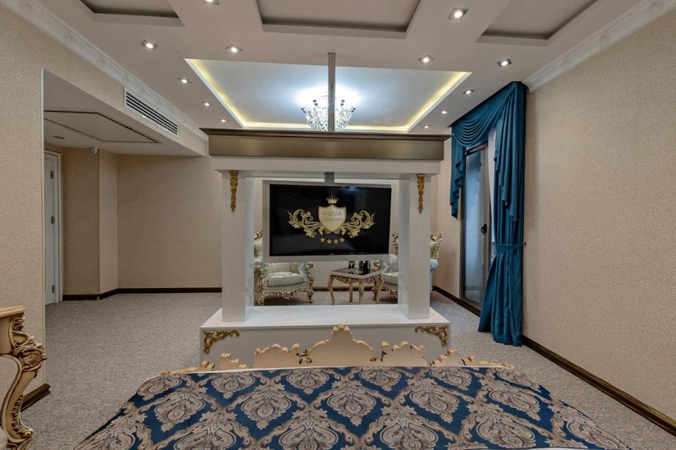 Hotel Aqua Freedom Тбилиси Екстериор снимка
