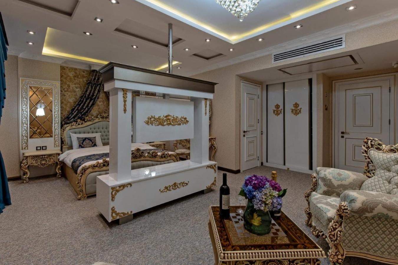 Hotel Aqua Freedom Тбилиси Екстериор снимка