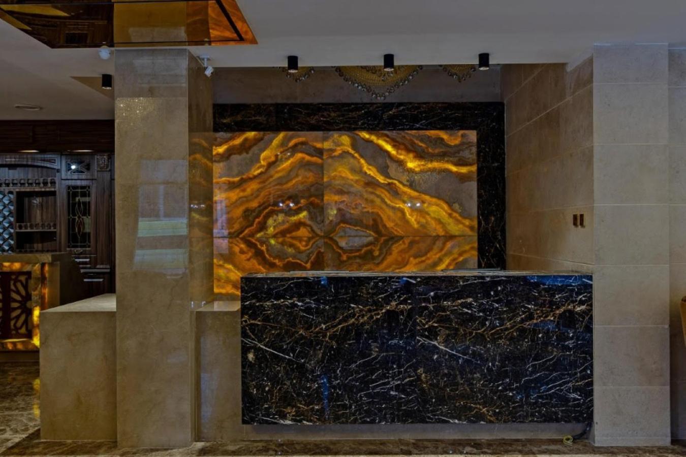 Hotel Aqua Freedom Тбилиси Екстериор снимка