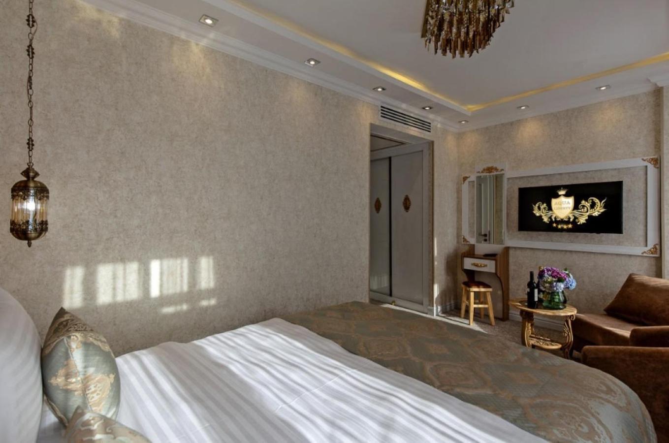 Hotel Aqua Freedom Тбилиси Екстериор снимка